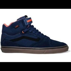 Men’s Chase Hawk Vans size 9.5